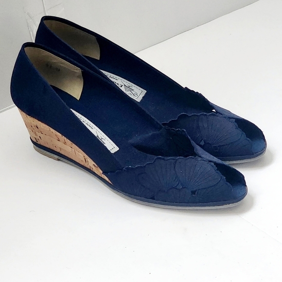 Evan Picone Women's Blue Flower Cutout Peep Toe Slip-on Wedges Size 9.5 - Picture 7 of 11